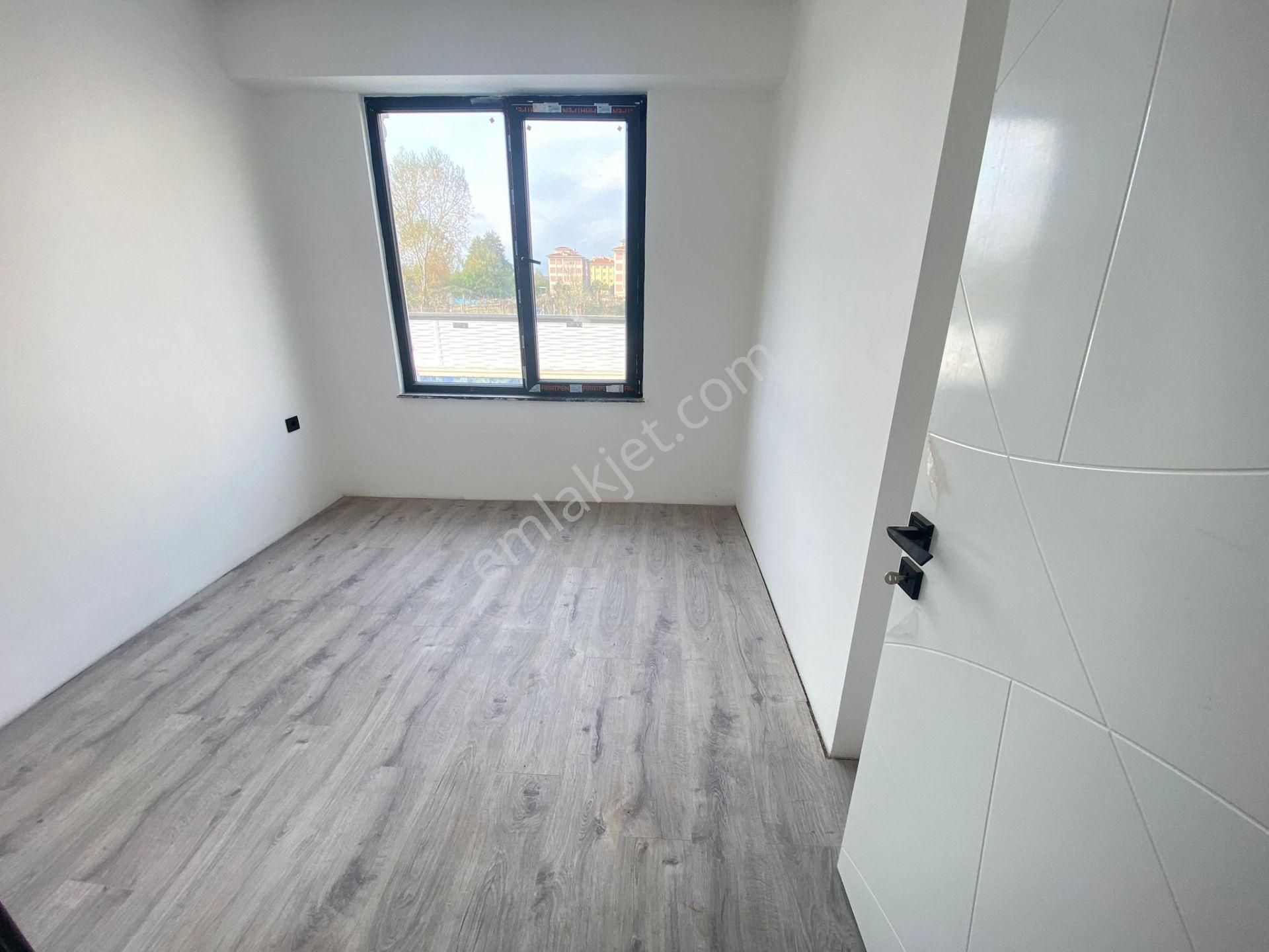 Yılmaz İnşaattan Müstakil Bahçeli Kombi Cam Balkonlu 2+1 Daire - Görsel 12