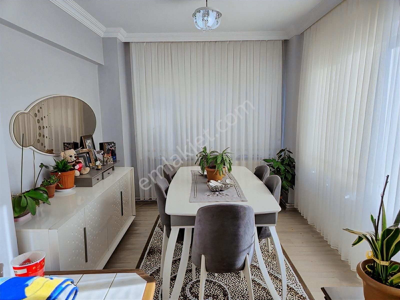 Realty World'dan Adapazarı Akıncılar'da 110m2 3 Balkonlu 3+1 - Görsel 15