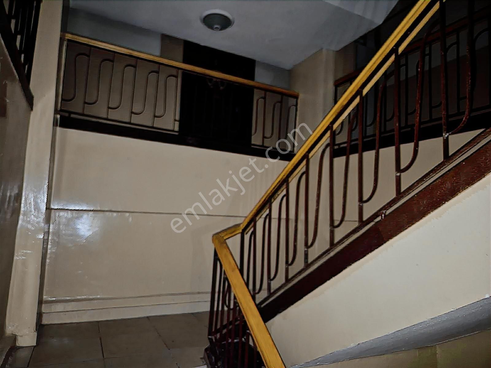 Realty World'dan Adapazarı Akıncılar'da 110m2 3 Balkonlu 3+1 - Görsel 5