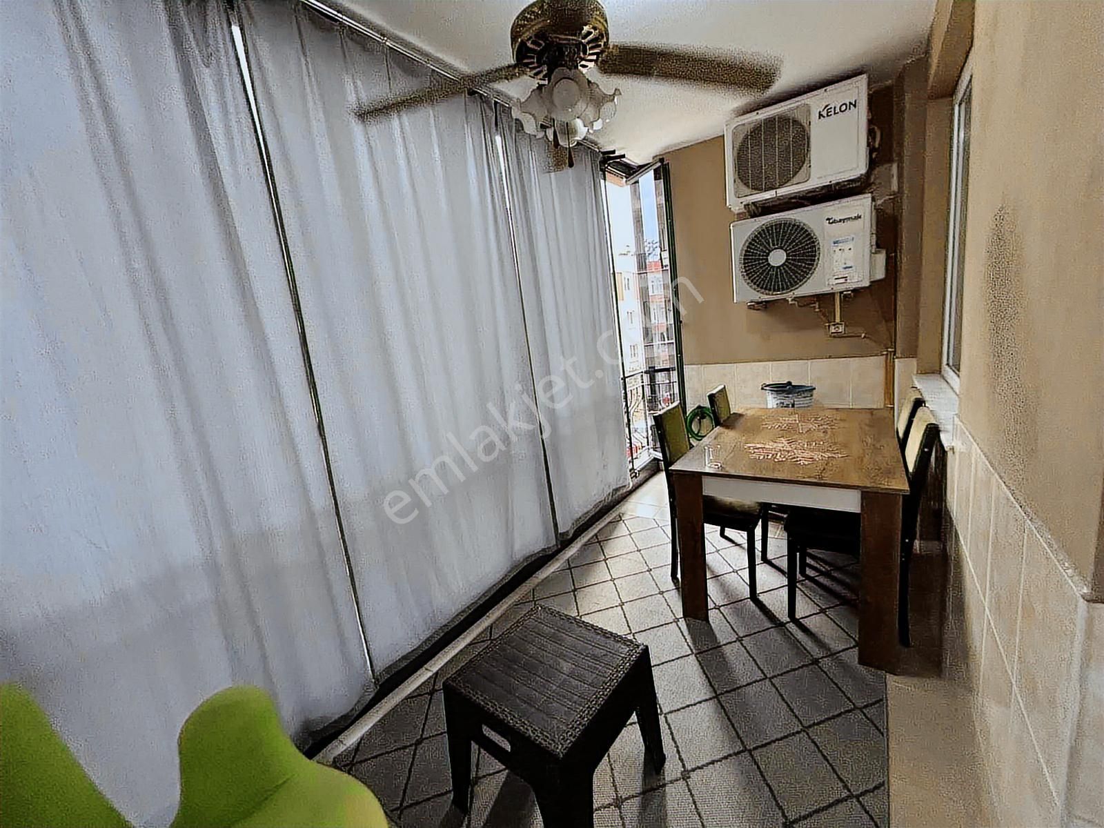 Sema Yazar Arkası Geniş Doğalgazlı Ara Kat 3+1 Çift Cam Balkonlu - Görsel 3