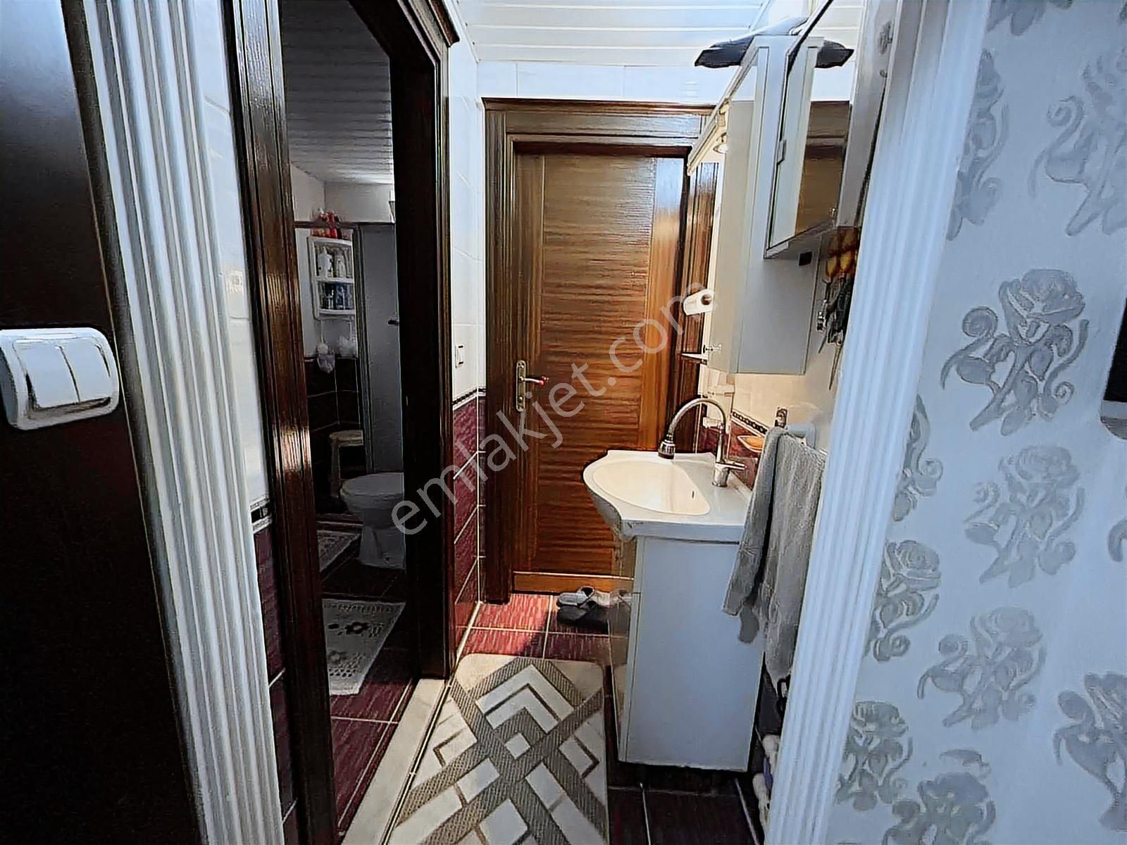 Sema Yazar Arkası Geniş Doğalgazlı Ara Kat 3+1 Çift Cam Balkonlu - Görsel 8