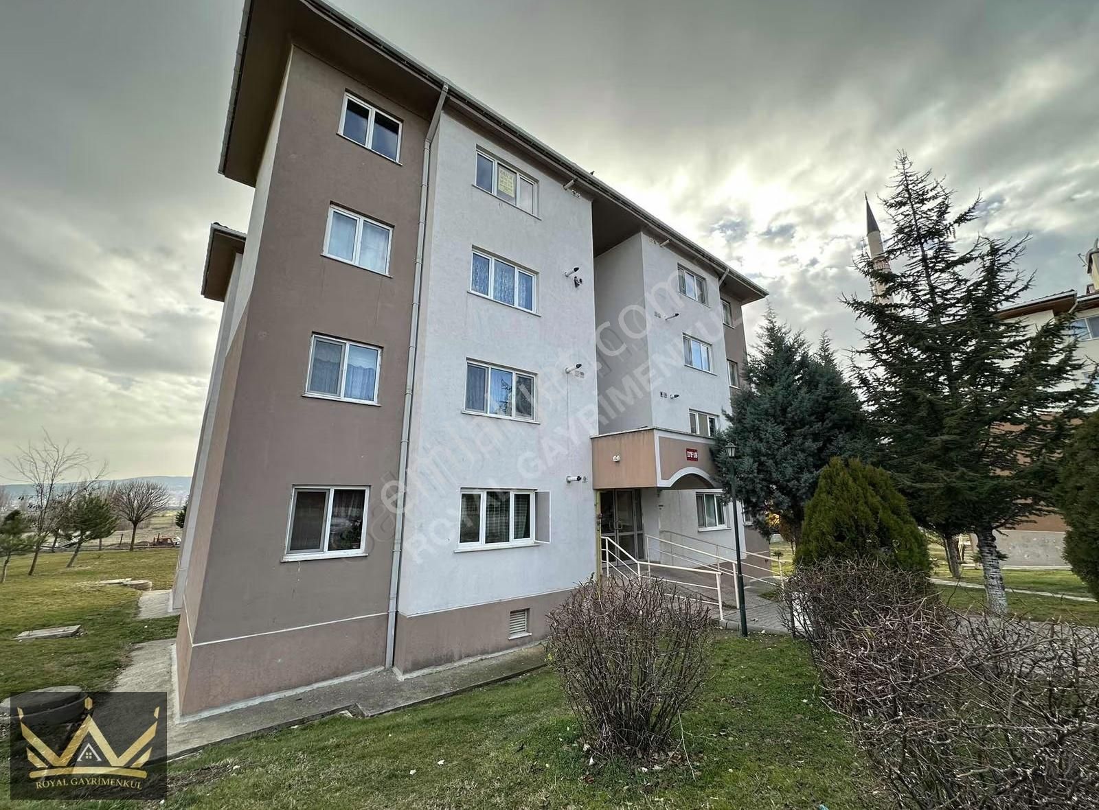 Royal Den Toki 'dy'lerde Satılık Önü Açık Manzaralı 2+1 Arakat - Görsel 9