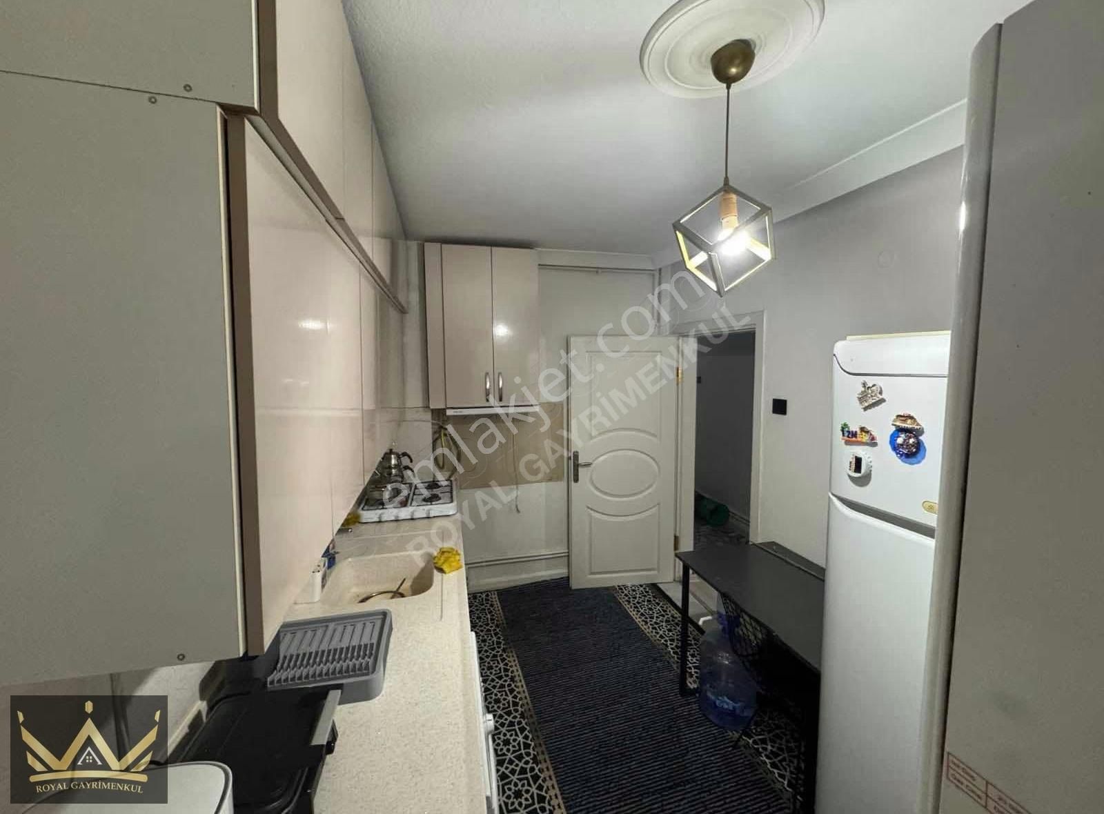 Royalden Kıbrıs Caddesinde Satılık Arakat 1+1 Daire - Görsel 16