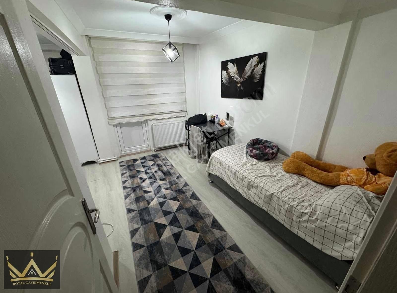 Royalden Kıbrıs Caddesinde Satılık Arakat 1+1 Daire - Görsel 6