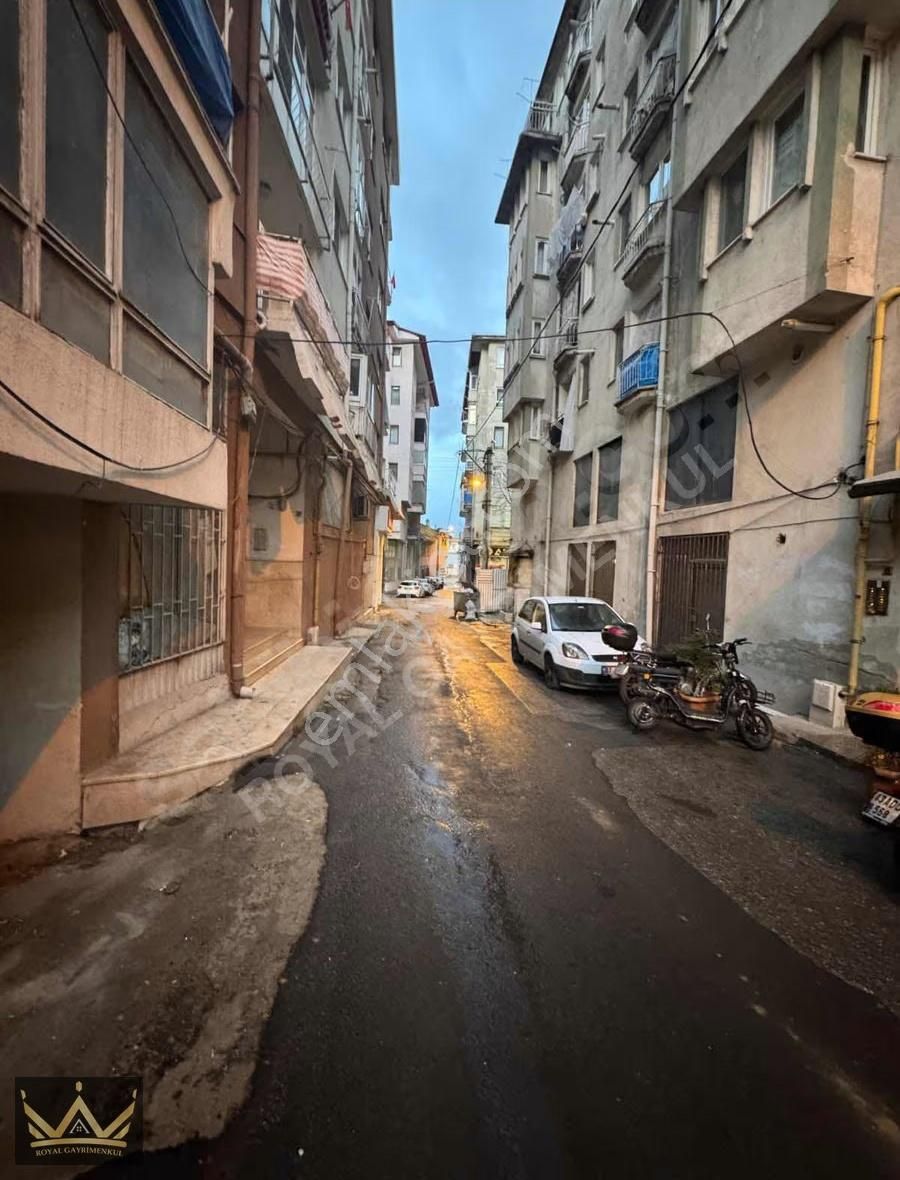 Royalden Kıbrıs Caddesinde Satılık Arakat 1+1 Daire - Görsel 2