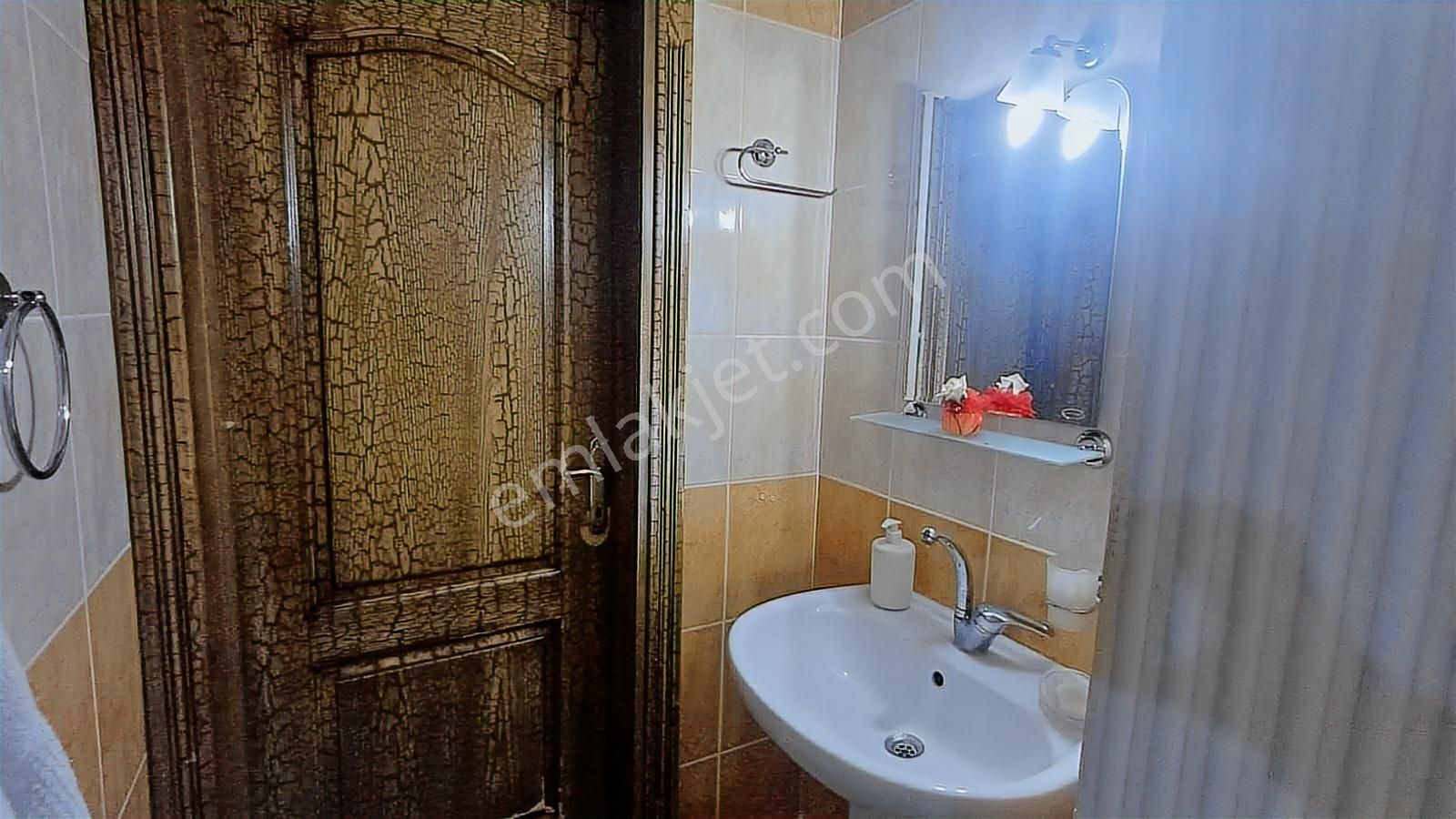 Şen Evlerde 4 Odalı Daire - Görsel 18