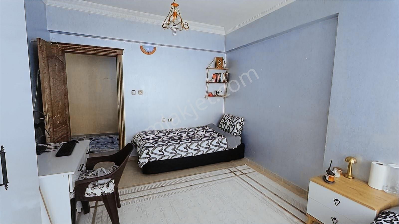 Şen Evlerde 4 Odalı Daire - Görsel 13