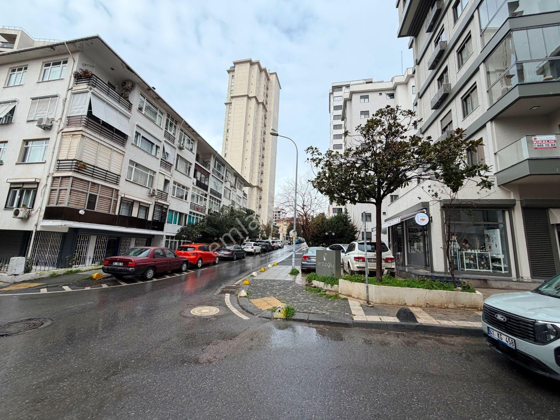 Şenesenevler'de 1 Yıllık İskanlı 1.kat Balkonlu Boş Satılık 2+1 - Görsel 32