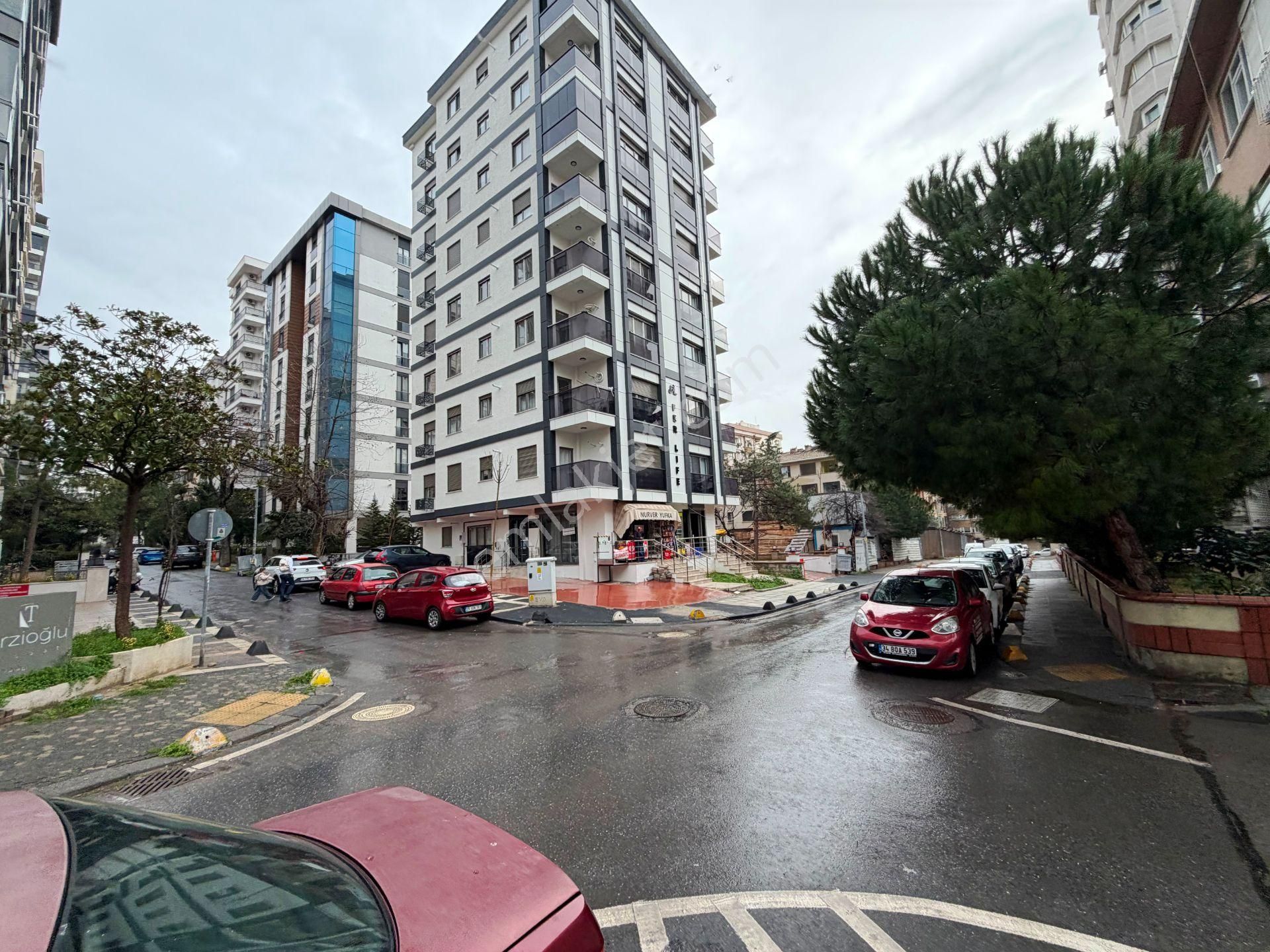 Şenesenevler'de 1 Yıllık İskanlı 1.kat Balkonlu Boş Satılık 2+1 - Görsel 29