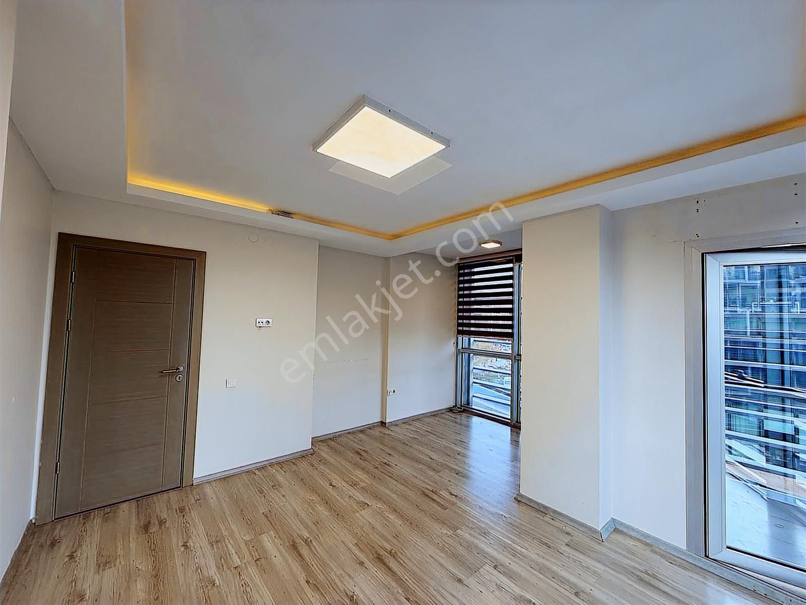 Bayralı Mansuroğlu Ata Plaza 2+1 Kiralık Ofis - Görsel 29