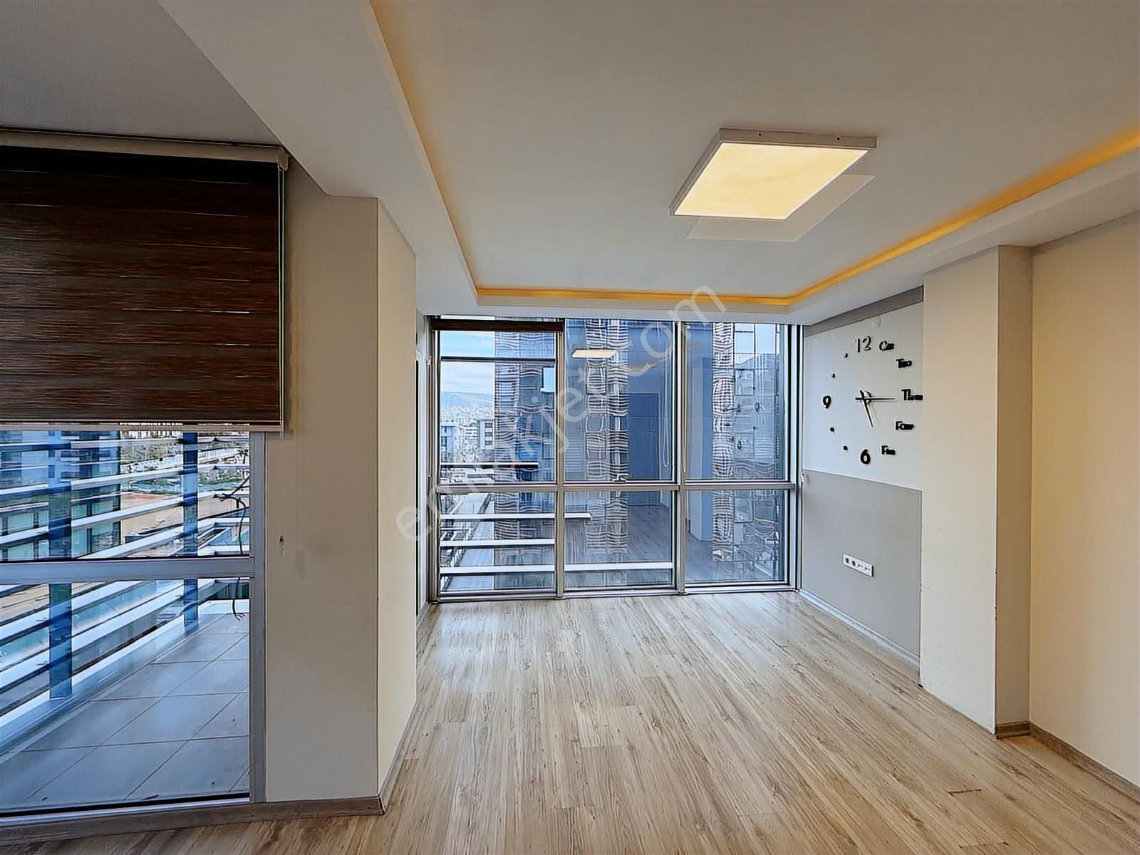 Bayralı Mansuroğlu Ata Plaza 2+1 Kiralık Ofis - Görsel 15