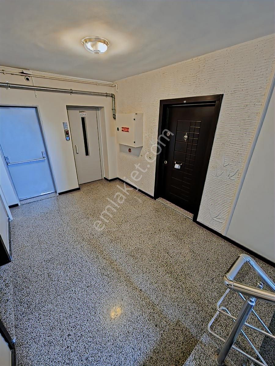 Alper Alkan'dan Şerifali'de Harika Konumda 145m2 3+1 Ofis Katı - Görsel 27