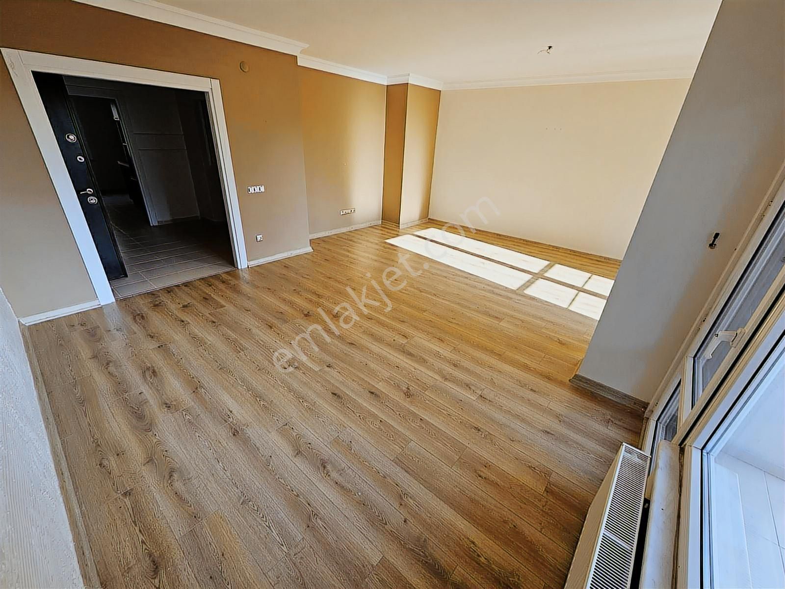 Alper Alkan'dan Şerifali'de Harika Konumda 145m2 3+1 Ofis Katı - Görsel 7