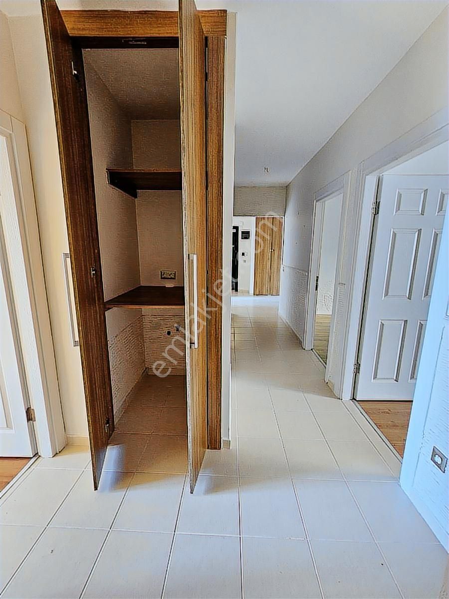 Alper Alkan'dan Şerifali'de Harika Konumda 145m2 3+1 Ofis Katı - Görsel 17