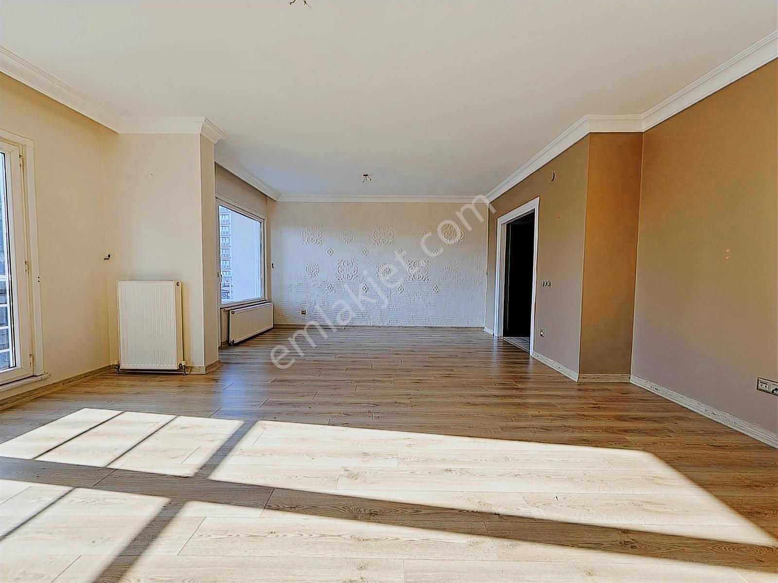 Alper Alkan'dan Şerifali'de Harika Konumda 145m2 3+1 Ofis Katı - Görsel 9