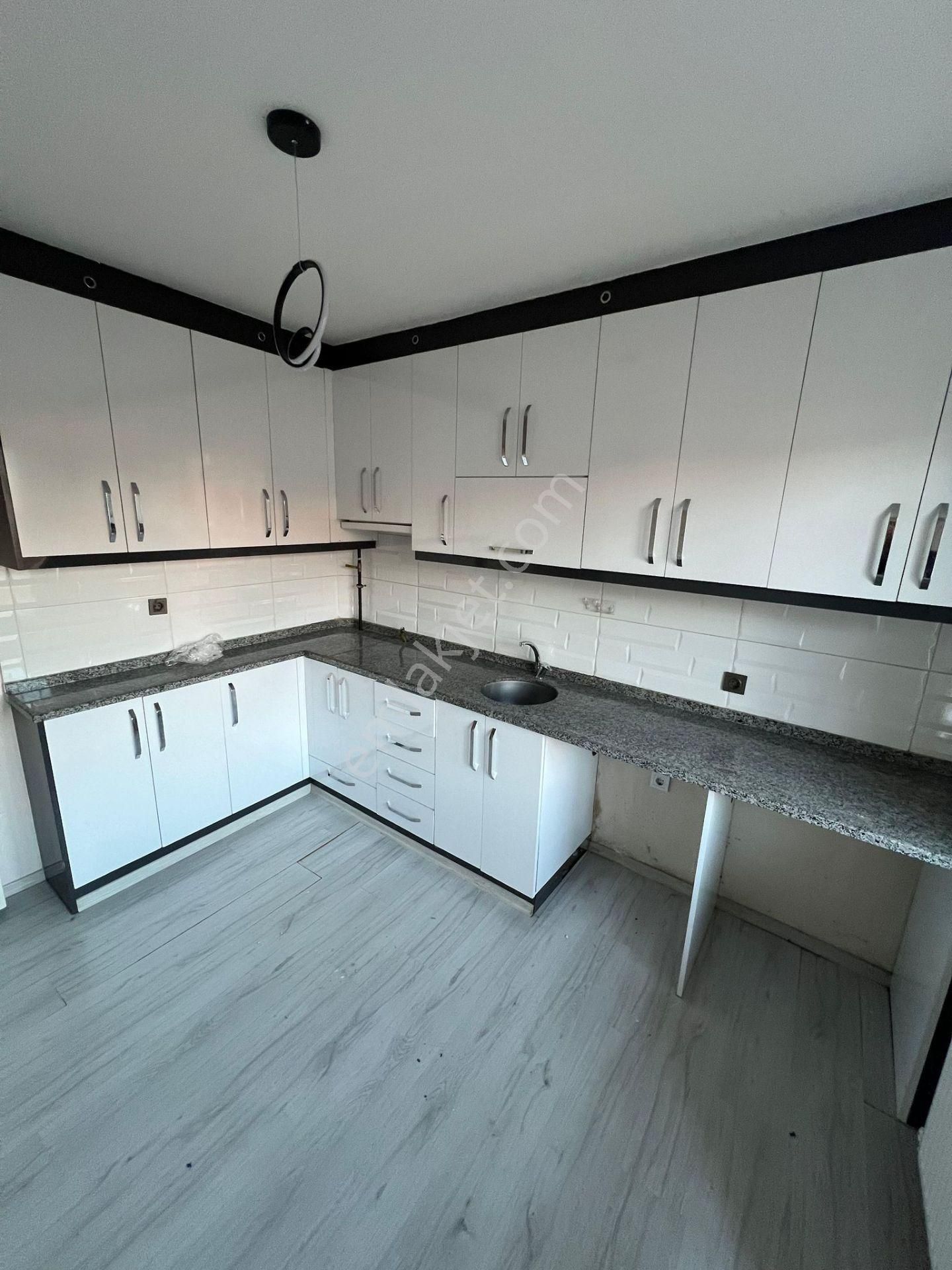 Arakat Geniş Kullanışlı 2+1 Uygun Satılık Daire