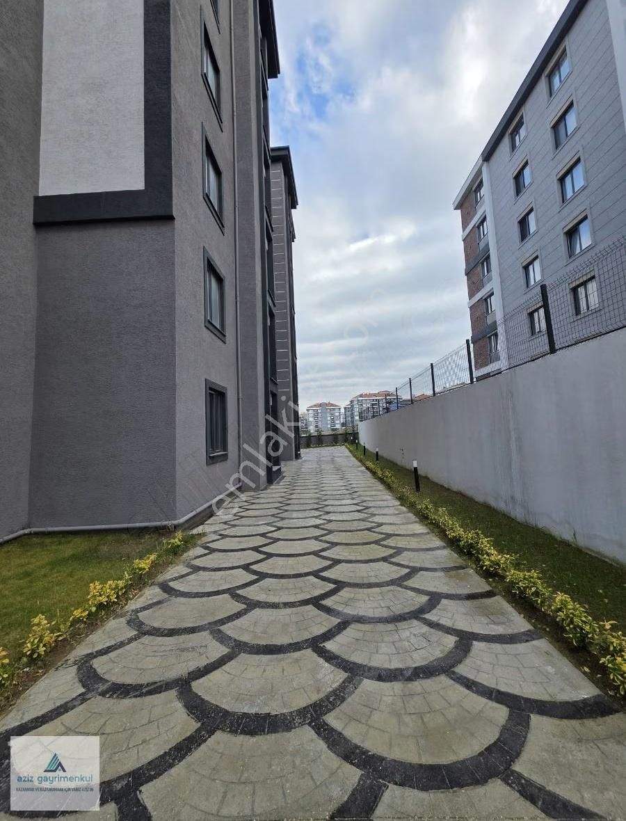 Sıfır 3+1 Ara Kat Ebeveyn Banyolu Kapalı Otoparklı Satılık Daire