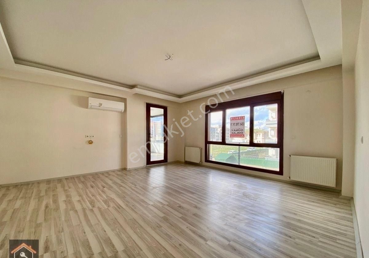 Günay Emlak'tan Torbalı Site İçerisinde Doğalgazlı 3+1 150 M2 Kiralık Köşe Daire - Görsel 3