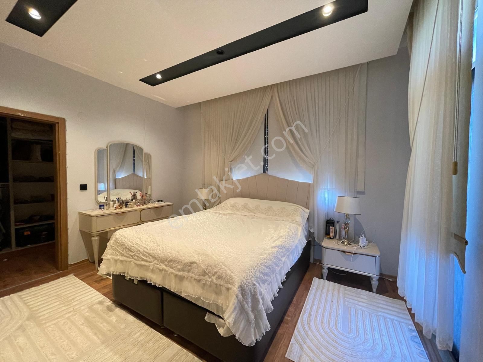 Havuzlu Site İçi**giyinme Odalı**2banyolu**ultralüx**iskanlı 3+1 - Görsel 22