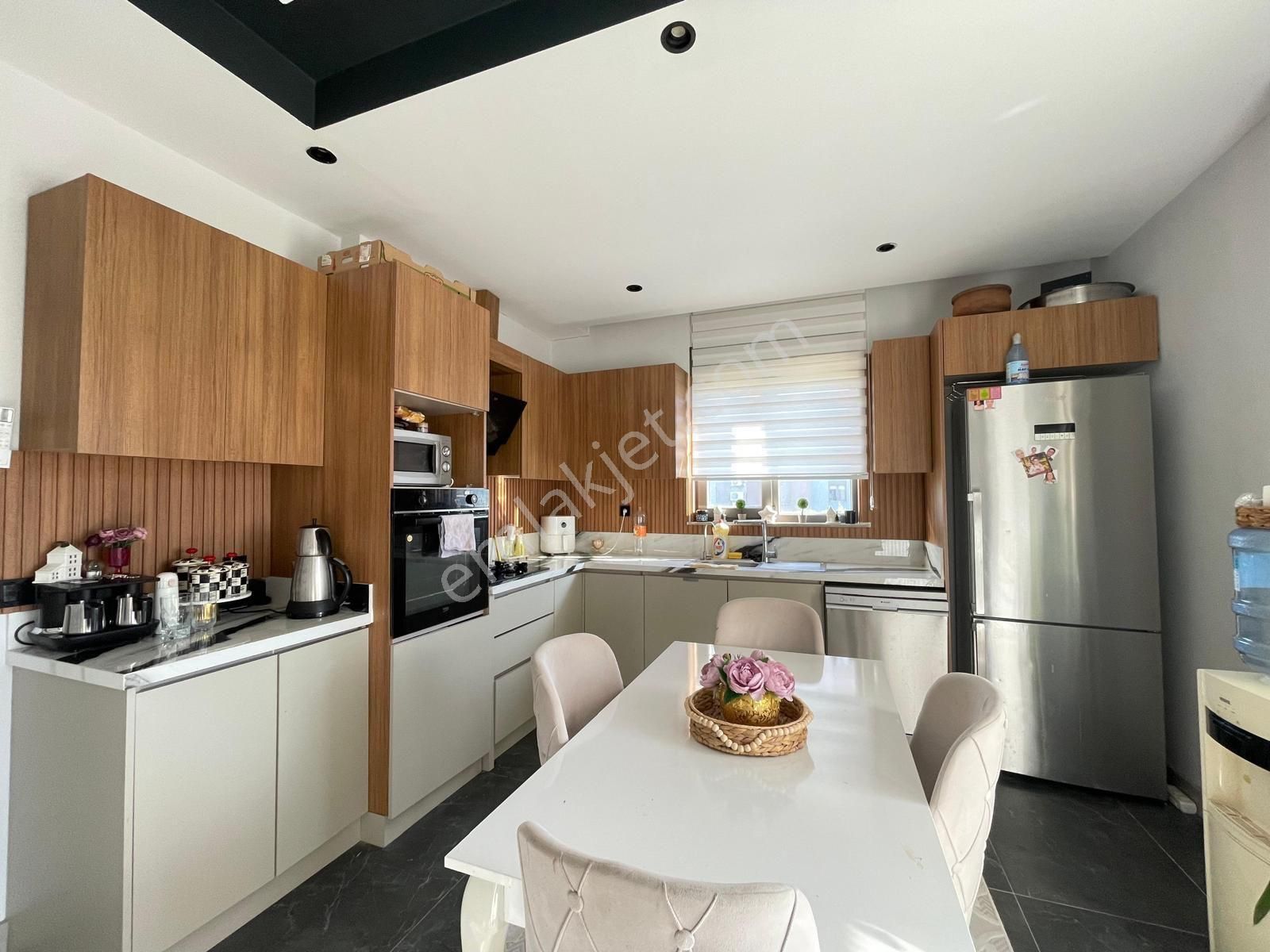 Havuzlu Site İçi**giyinme Odalı**2banyolu**ultralüx**iskanlı 3+1 - Görsel 12