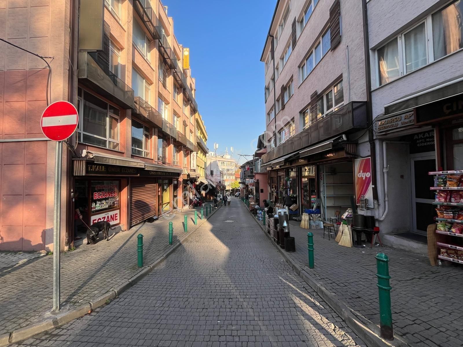 Tahtakale'de Ticari Sinerjinin Merkezinde Kiralık Depolu Dükkan - Görsel 10