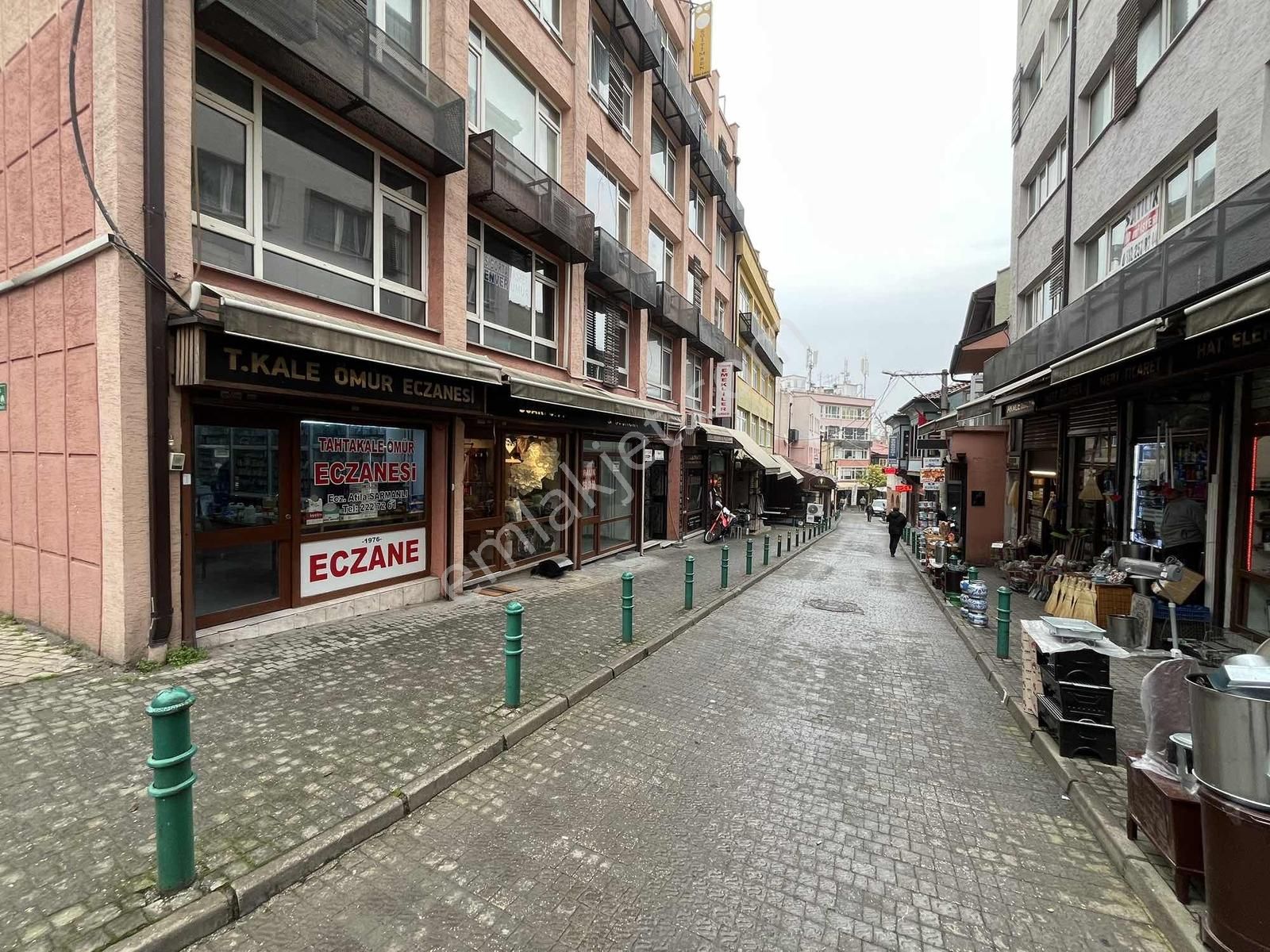 Tahtakale'de Ticari Sinerjinin Merkezinde Kiralık Depolu Dükkan - Görsel 6