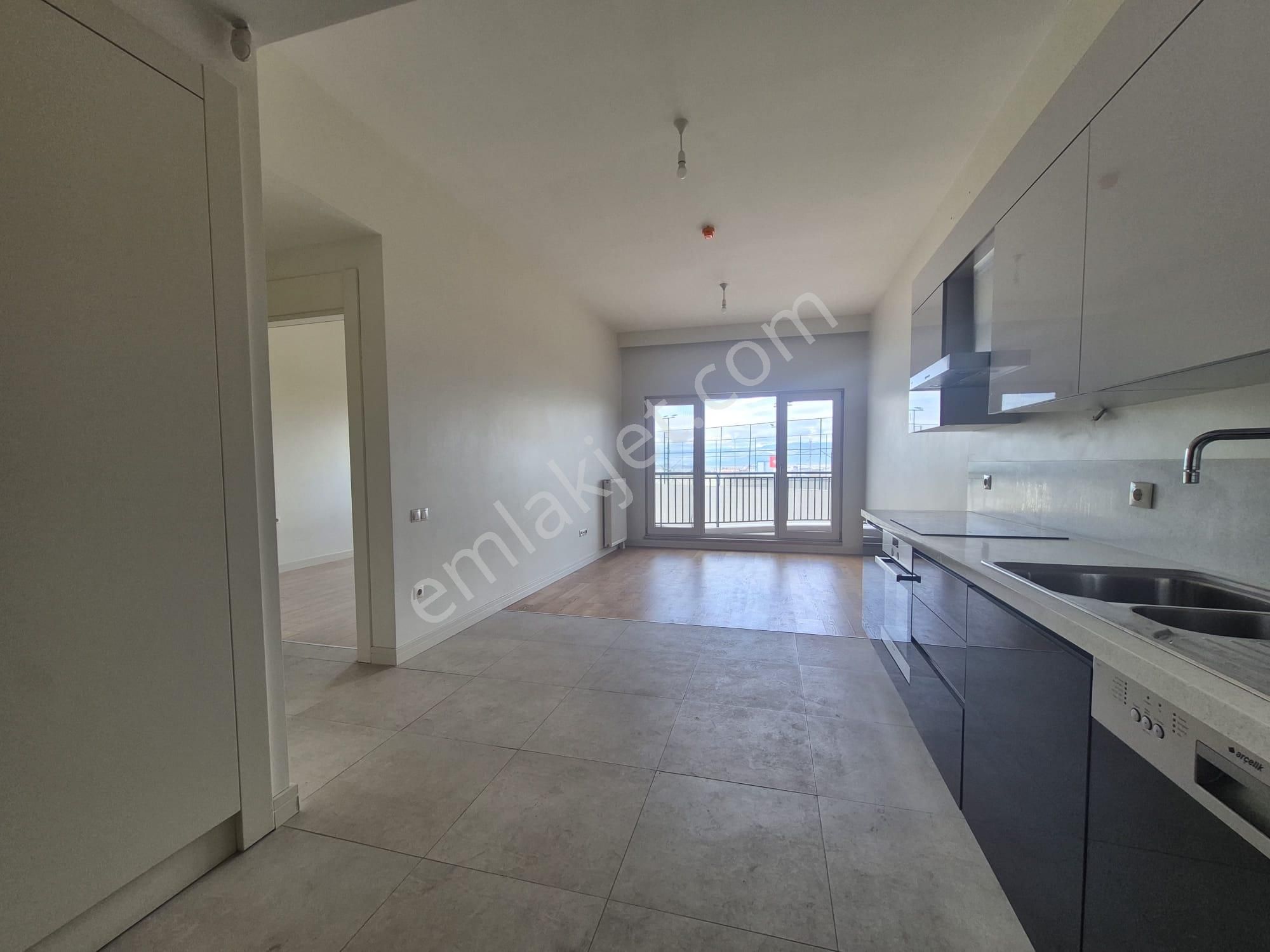 Myra Dan Sinpaş Aquacity De Satılık Balkonlu 1+1 Daire Fırsatı