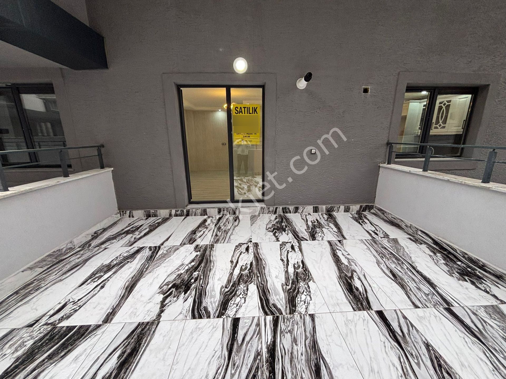 **eryıldız İnşaat**kendi Mülkümüz**çarşı İçinde Ful+ful Büyük Teraslı Ultra Lüx 1+1 Daire - Görsel 12