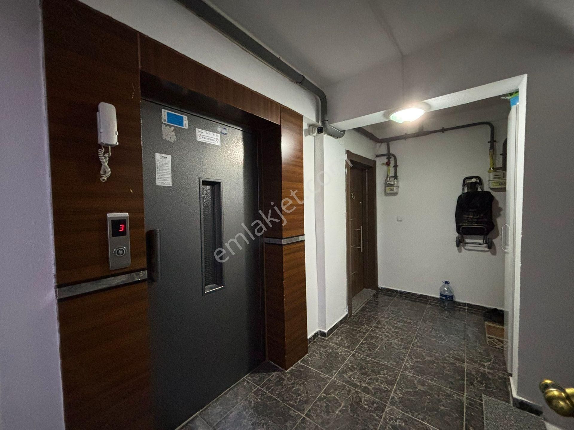 **eryıldız İnşaat'tan**acill Fevzipaşa Merkezde İskanlı 2+1 Yüksek Giriş - Görsel 32