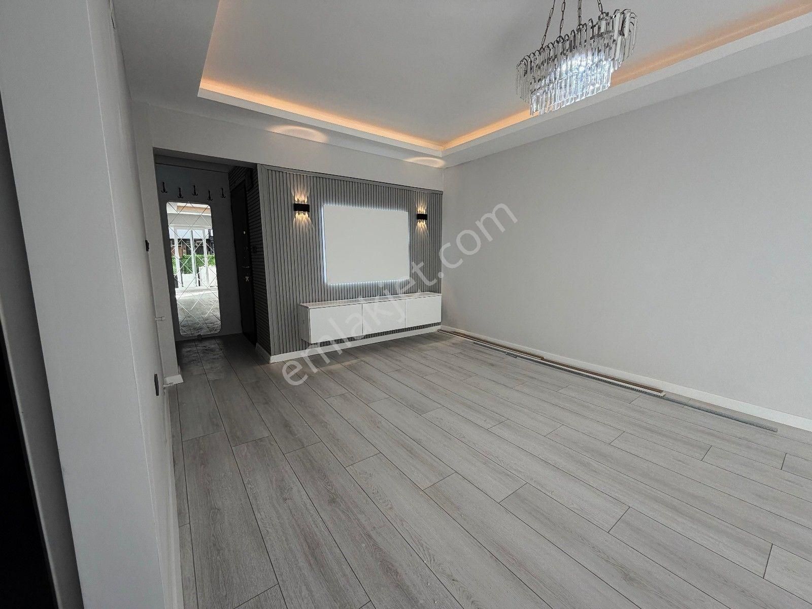 𝄞melodi'den Akçay Merkez'de Denize 100mt Özel Bahçe Kullanımlı Ön Cephe Ayrı Mutfaklı 2+1 Daire - Görsel 8