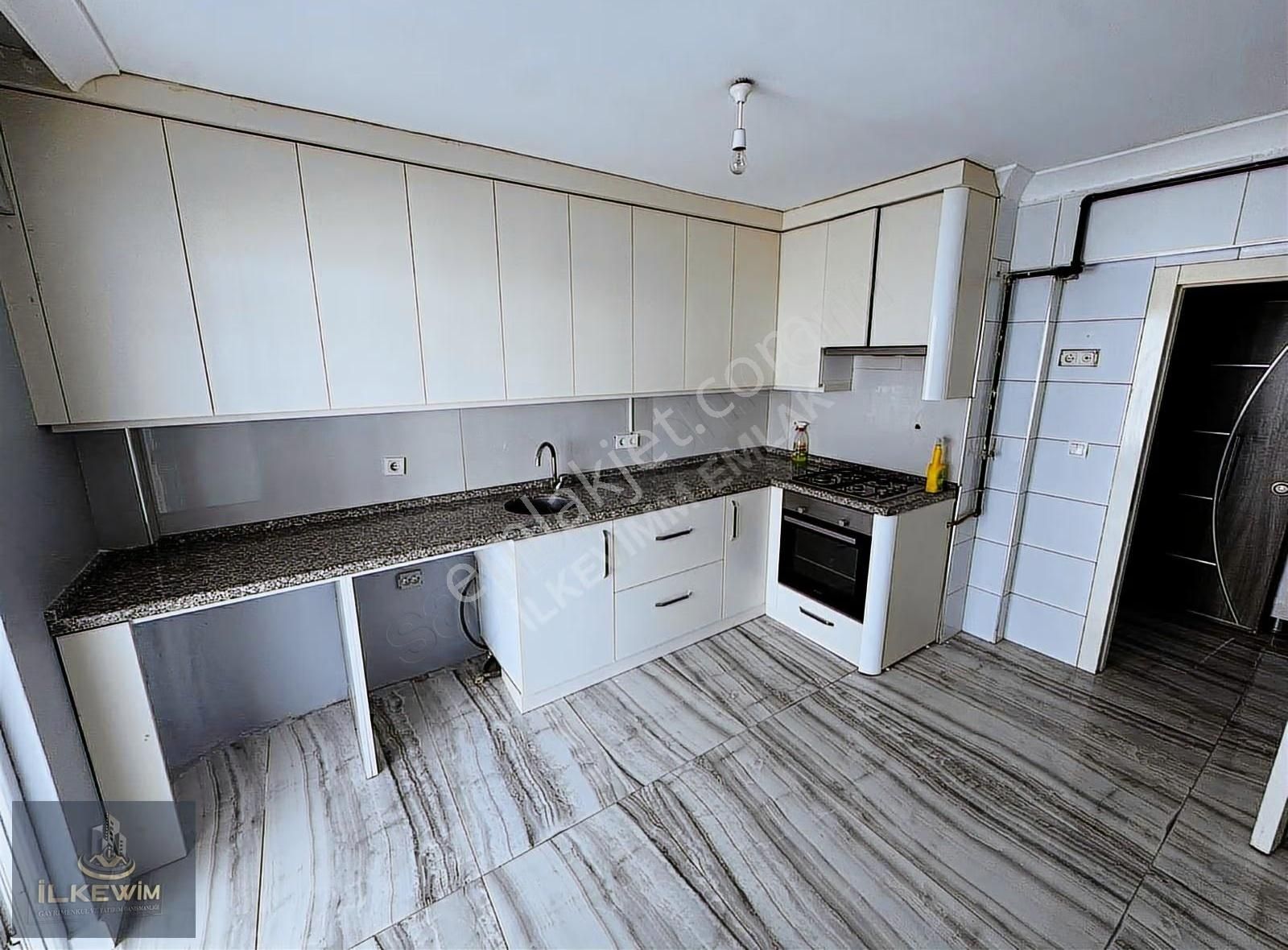 !!ege Mahallesinde Cadde Yakını Ön Cephe Fırsat 3+1 Daire!! - Görsel 17