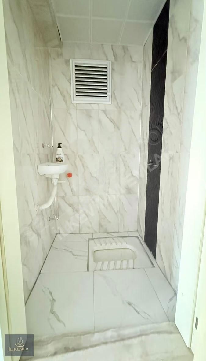 !!ege Mahallesinde Cadde Yakını Ön Cephe Fırsat 3+1 Daire!! - Görsel 2