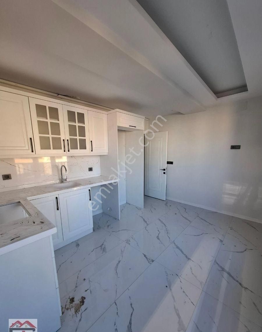 Akhisar Cumhuriyet Fahri Sertel Emlaktan Satılık 2+1 Sıfır Daire - Görsel 3