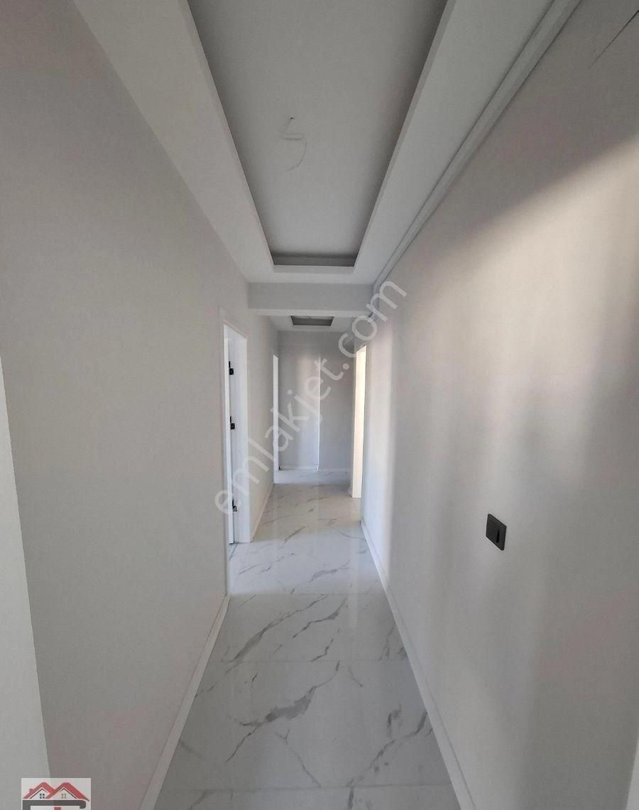 Akhisar Cumhuriyet Fahri Sertel Emlaktan Satılık 2+1 Sıfır Daire - Görsel 5