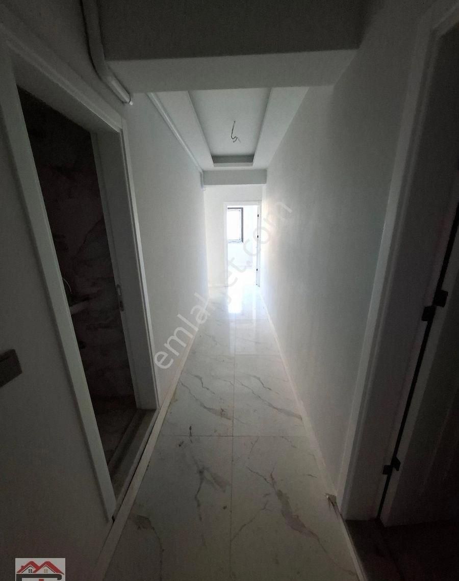 Akhisar Cumhuriyet Fahri Sertel Emlaktan Satılık 2+1 Sıfır Daire - Görsel 10