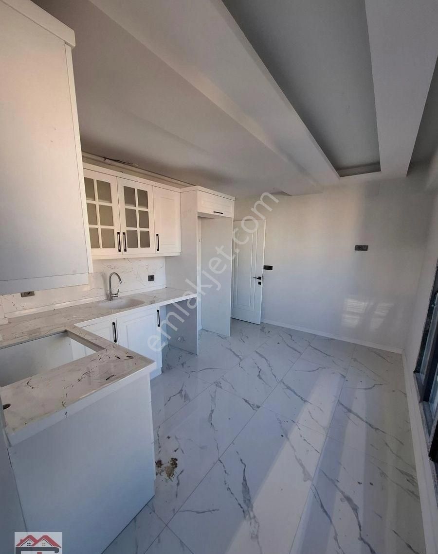 Akhisar Cumhuriyet Fahri Sertel Emlaktan Satılık 2+1 Sıfır Daire - Görsel 6