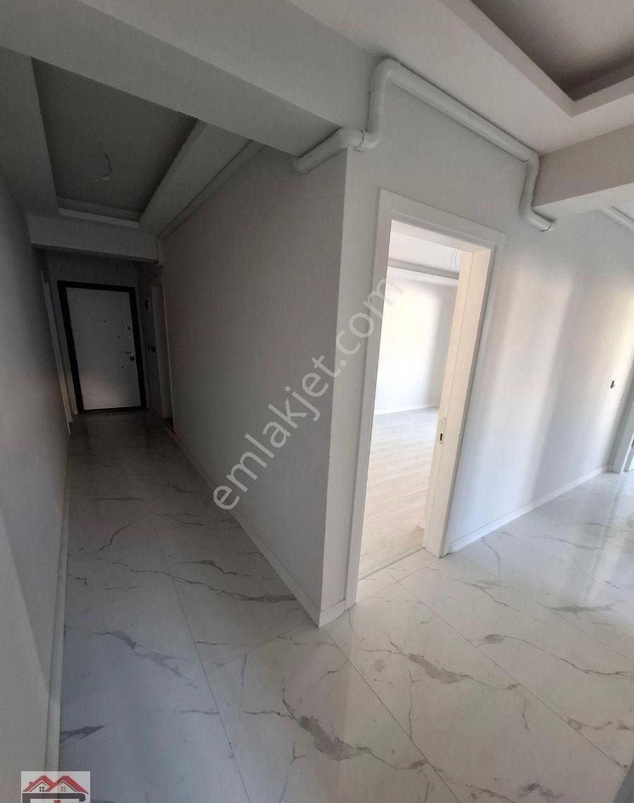 Akhisar Cumhuriyet Fahri Sertel Emlaktan Satılık 2+1 Sıfır Daire - Görsel 16