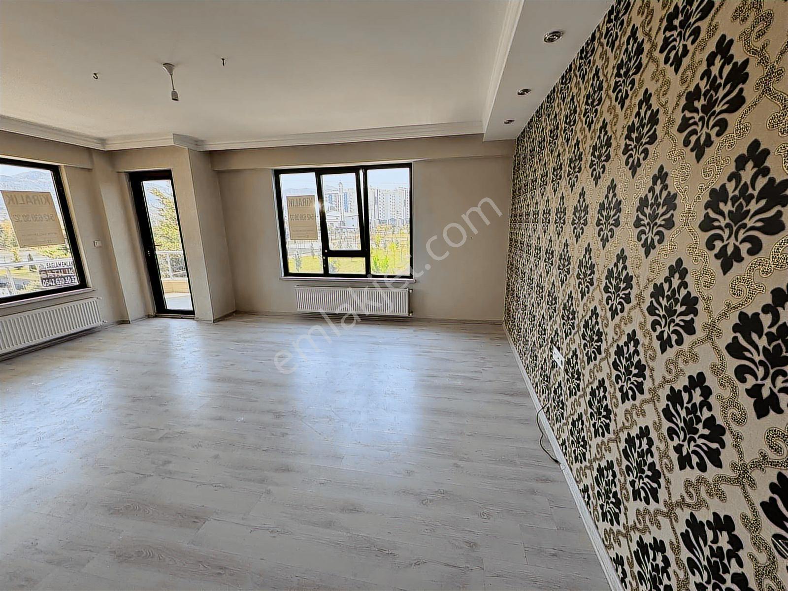 Sağlam Emlaktan Selçukluda Hastane Arkası Kiralık 3+1 Daire - Görsel 17