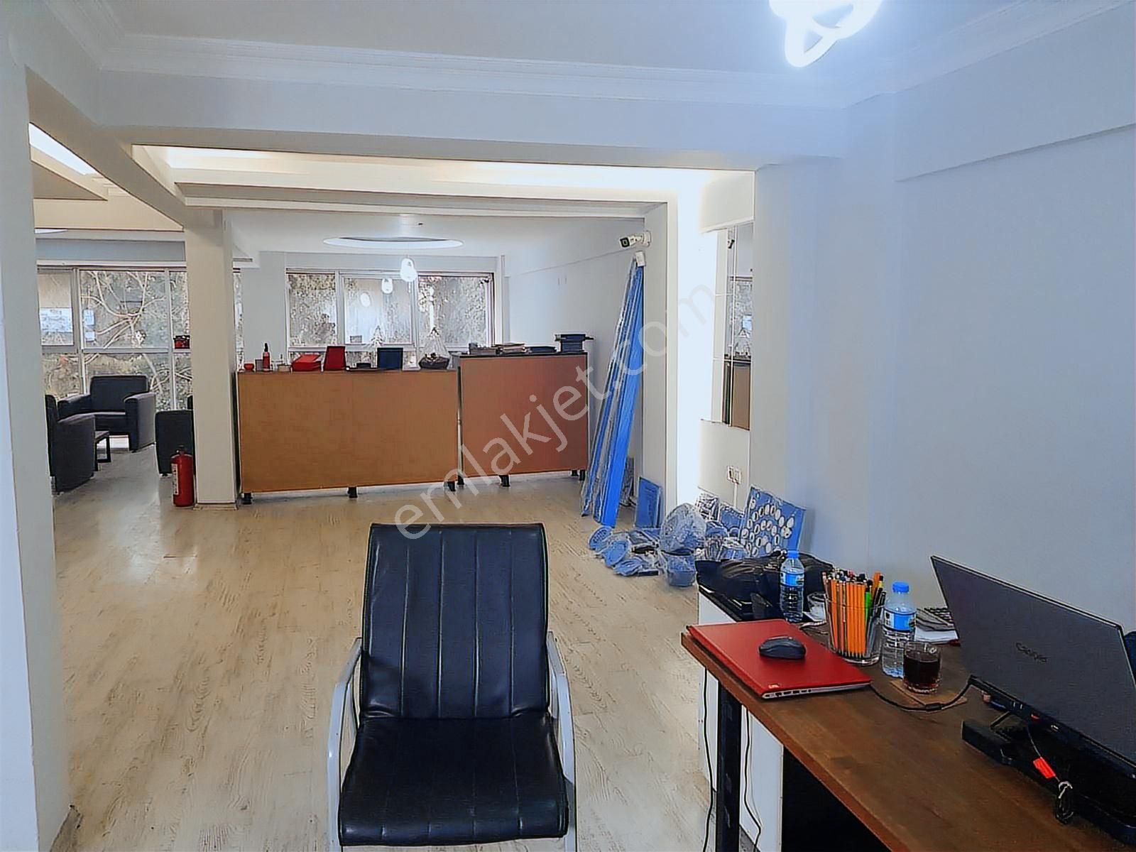 Küçük Balıklıda Kiralık 3,5 Katlı Kiralık Bina - Görsel 23