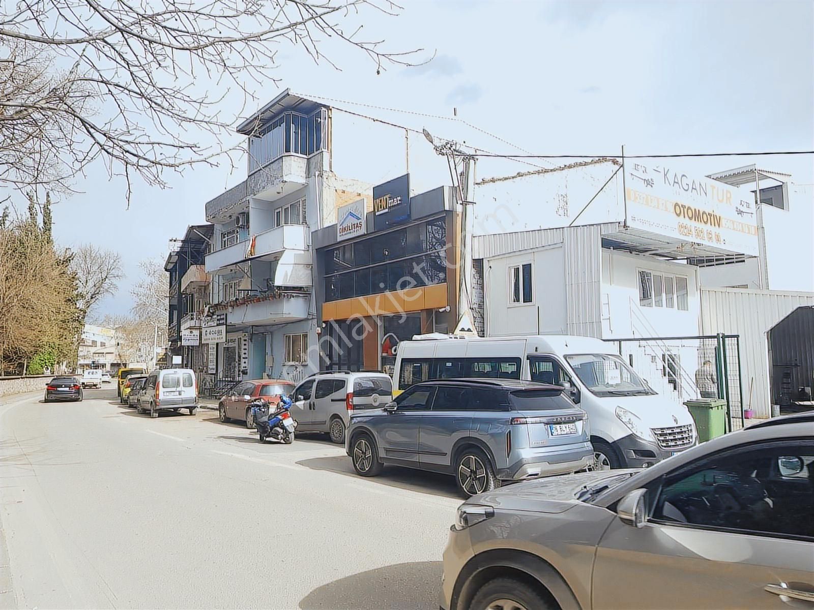 Küçük Balıklıda Kiralık 3,5 Katlı Kiralık Bina - Görsel 30