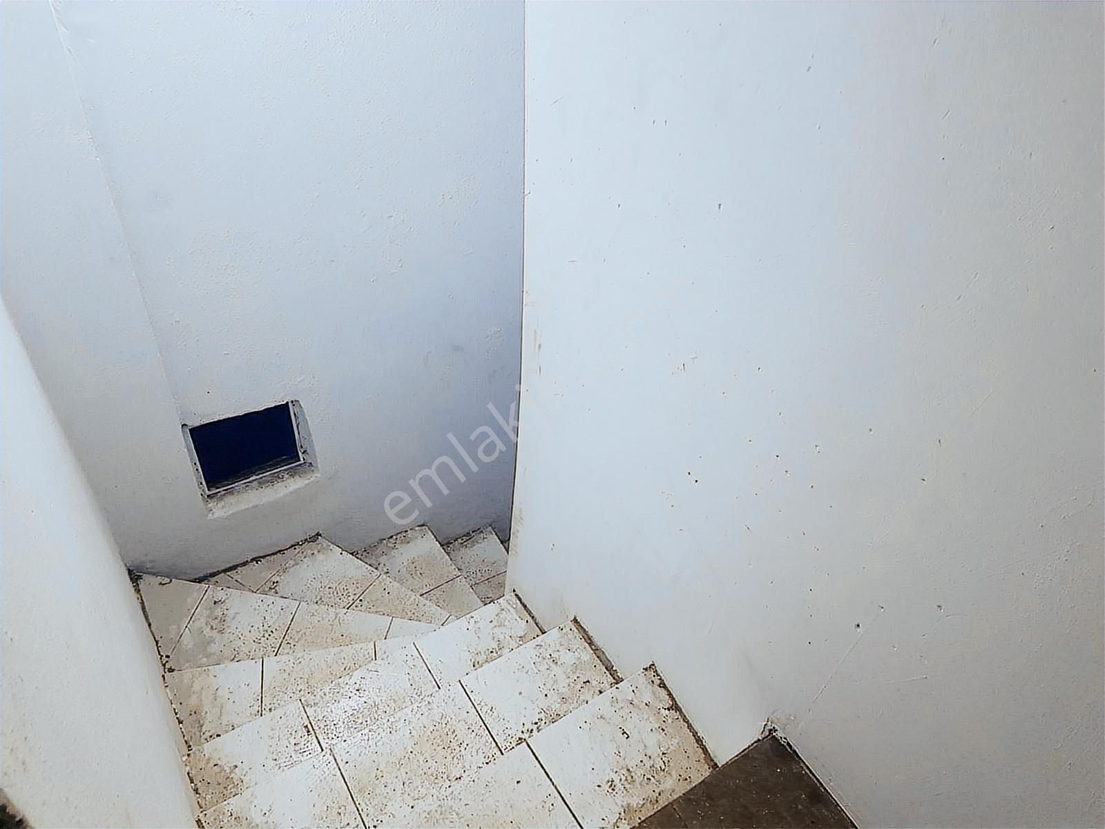 Küçük Balıklıda Kiralık 3,5 Katlı Kiralık Bina - Görsel 10