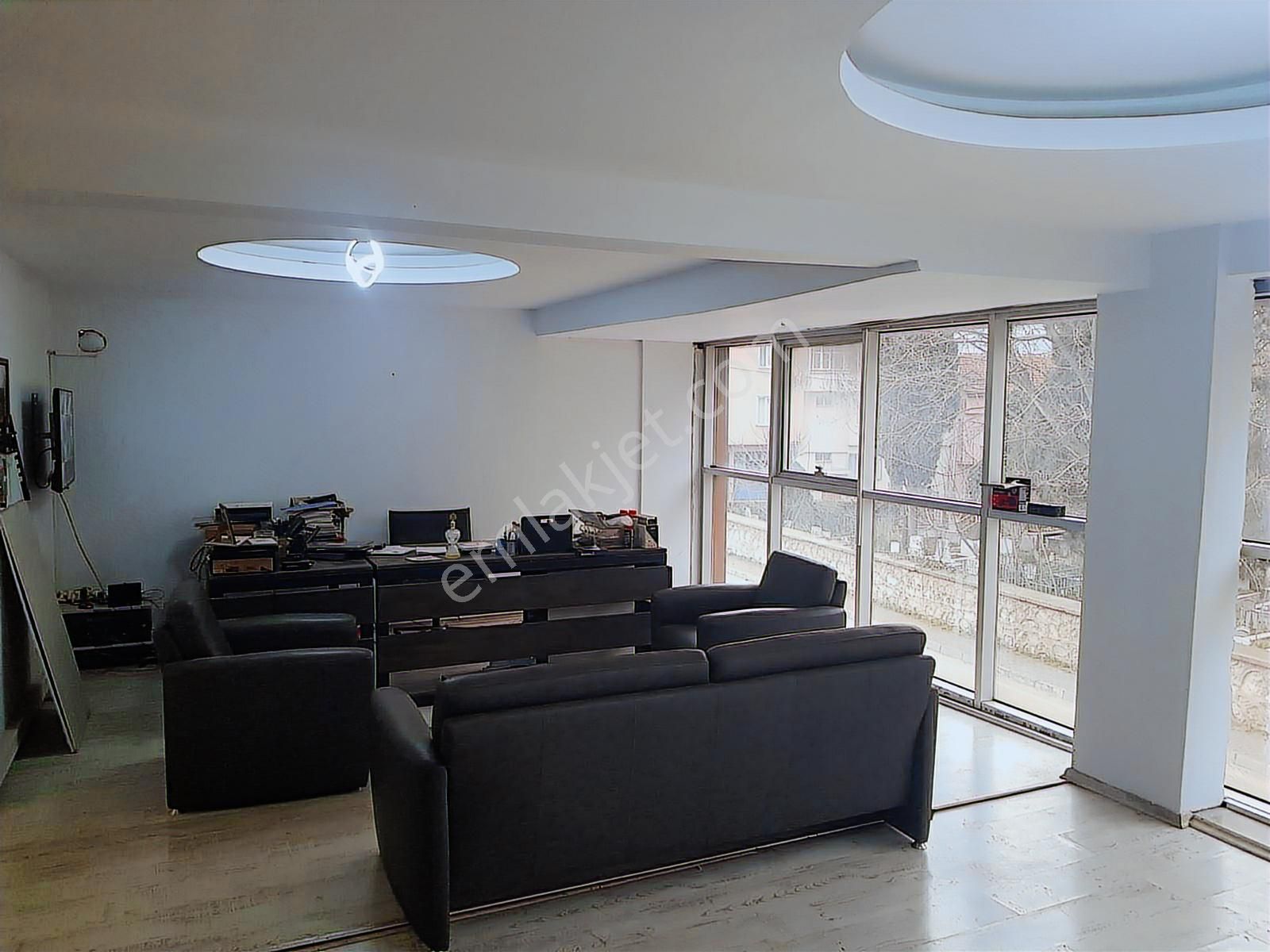 Küçük Balıklıda Kiralık 3,5 Katlı Kiralık Bina - Görsel 26