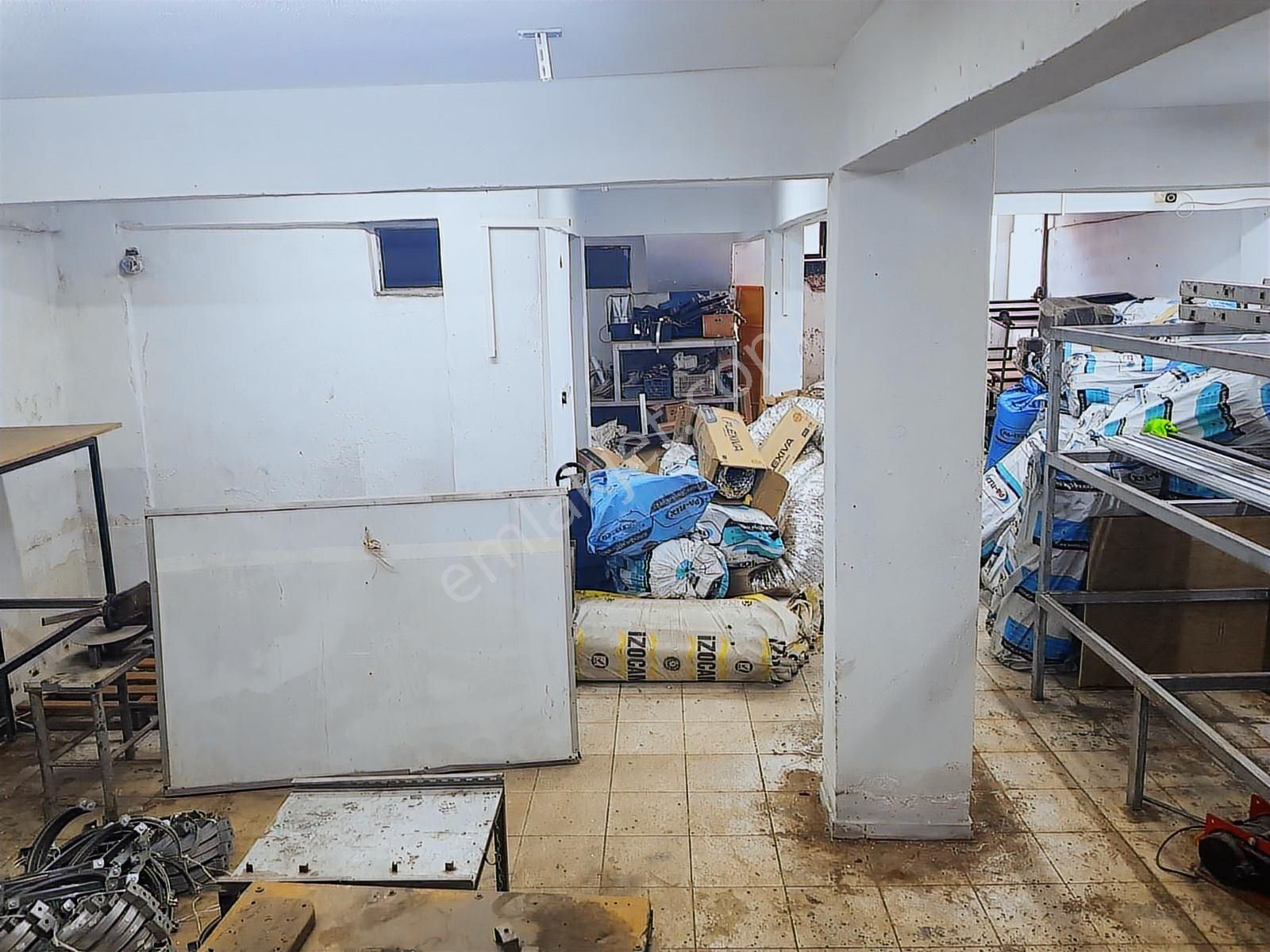 Küçük Balıklıda Kiralık 3,5 Katlı Kiralık Bina - Görsel 2