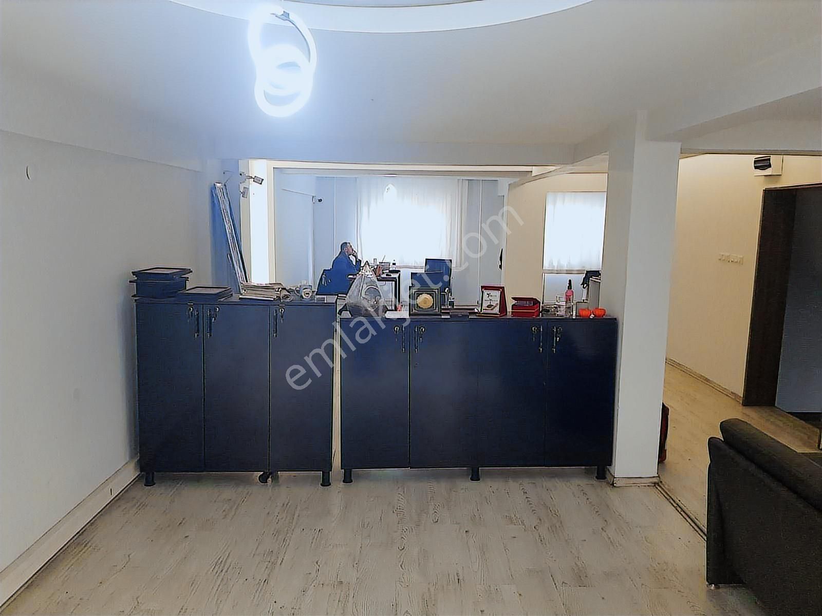 Küçük Balıklıda Kiralık 3,5 Katlı Kiralık Bina - Görsel 25