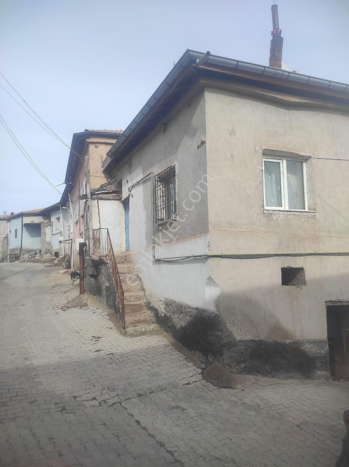 Kaçmaz Emlaktan Yeşilhisarda Satılık Müstakil Ev Doğalgazli - Görsel 4