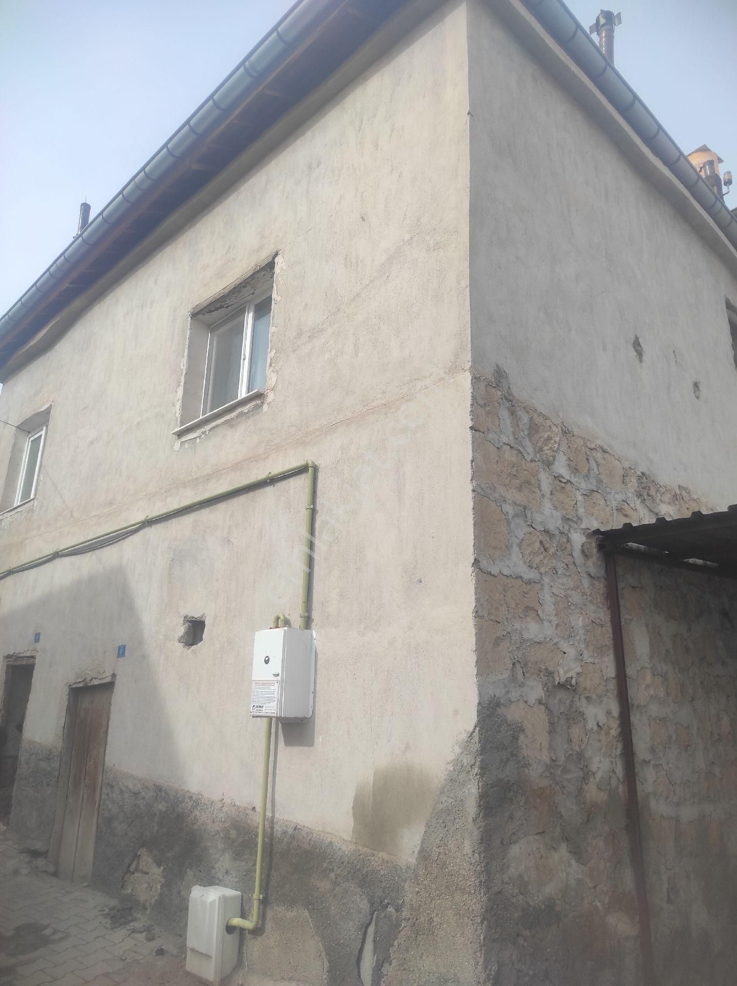 Kaçmaz Emlaktan Yeşilhisarda Satılık Müstakil Ev Doğalgazli - Görsel 3