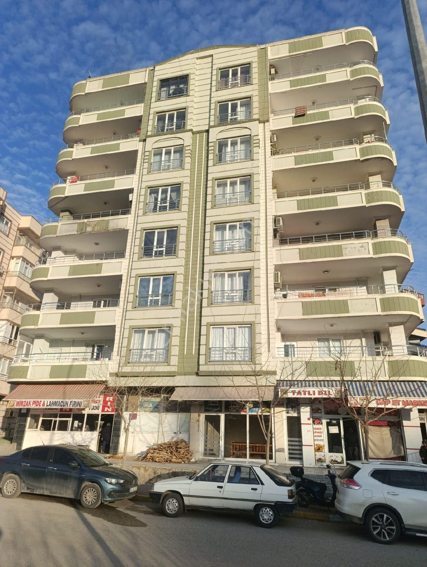 Karaköprü Şenevler Mahallesi'nde Acil Satılık 3+1 Daire