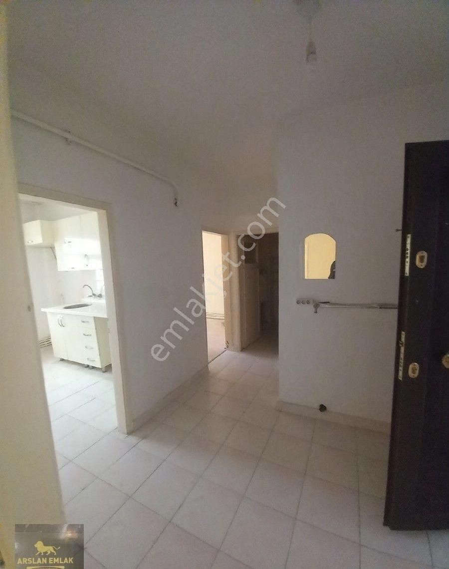 Şefkat Mahallesi Erdogan Sokakta Katta Metroya Yakınında 3+1 Kiralık - Görsel 4