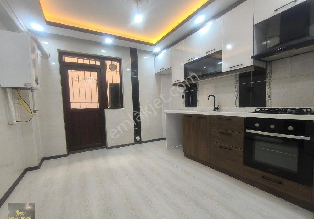 Taşocağı Sok 34/1 10 Yıllık Bina Asansörlü - Görsel 14