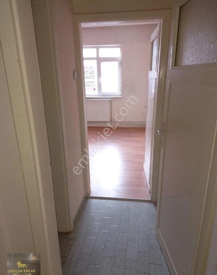 Pınarbaşı Mahallesinde Şehitler Metrosu Yakını 3+1 115 M2 Kiralık Daire - Görsel 18